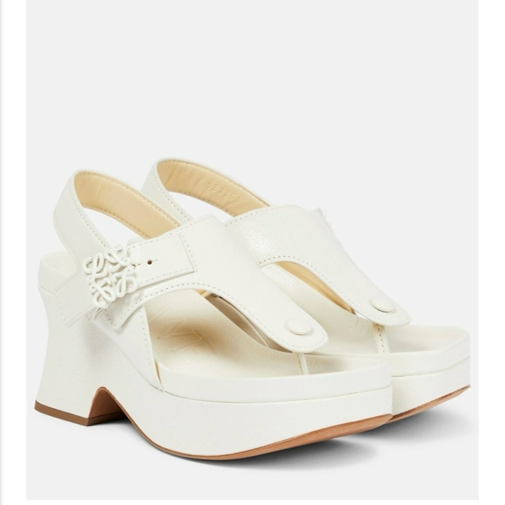Loewe Ease leather platform thong sandals